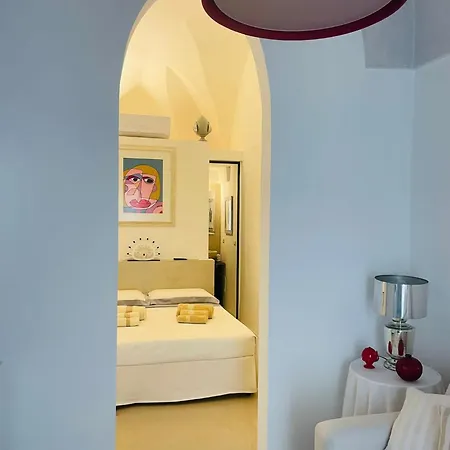 La Casa Di Bacco Couette-café Alezio