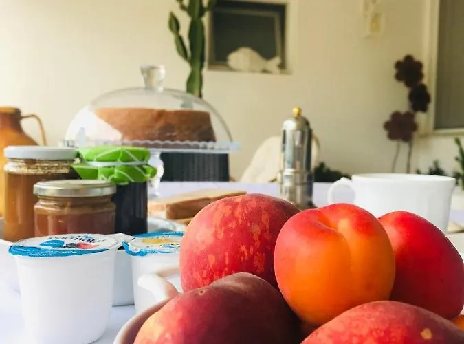 Oda ve Kahvaltı La Casa Di Bacco 4*