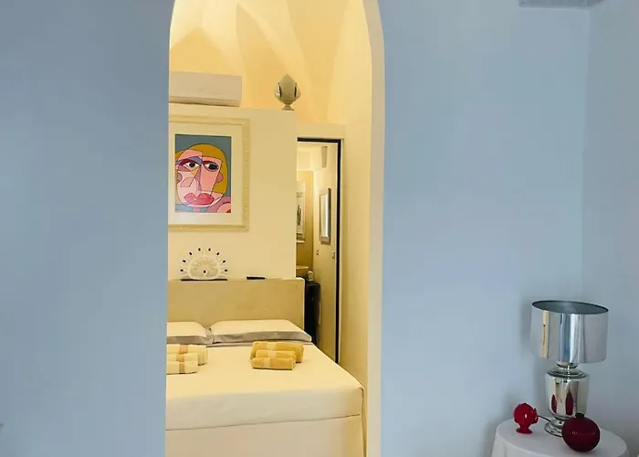 La Casa Di Bacco Oda ve Kahvaltı Alezio